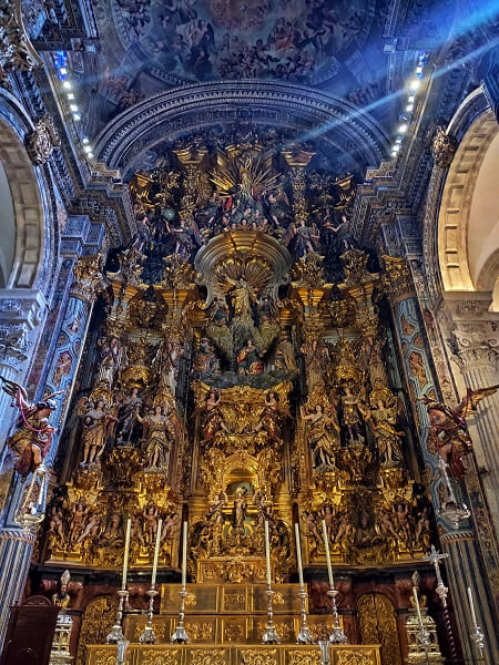 iglesia colegial del divino 
                Salvador, retablo mayor, Sevilla