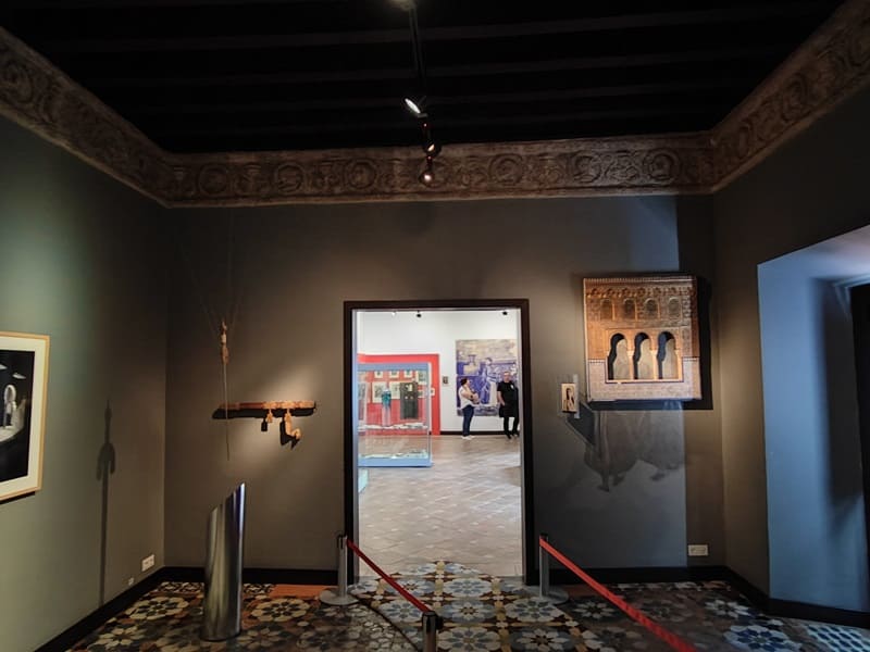 casa de los Tiros, sala porcelana arabe, Granada