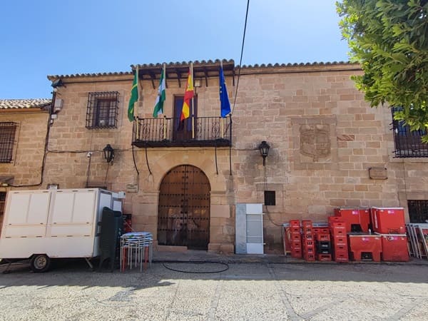 casa consistorial de Baños de la Encina