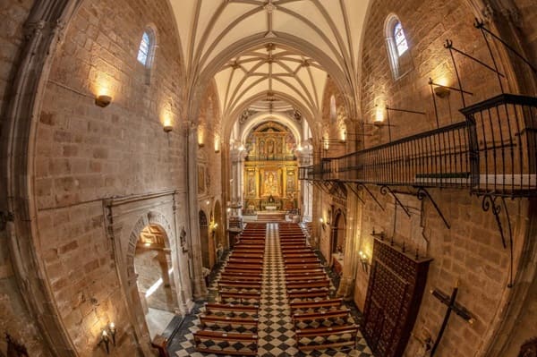 iglesia de san Mateo, Baños de la Encina