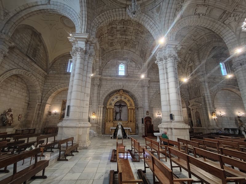 iglesia santa Maria de la Concepción, interior,  Huelma