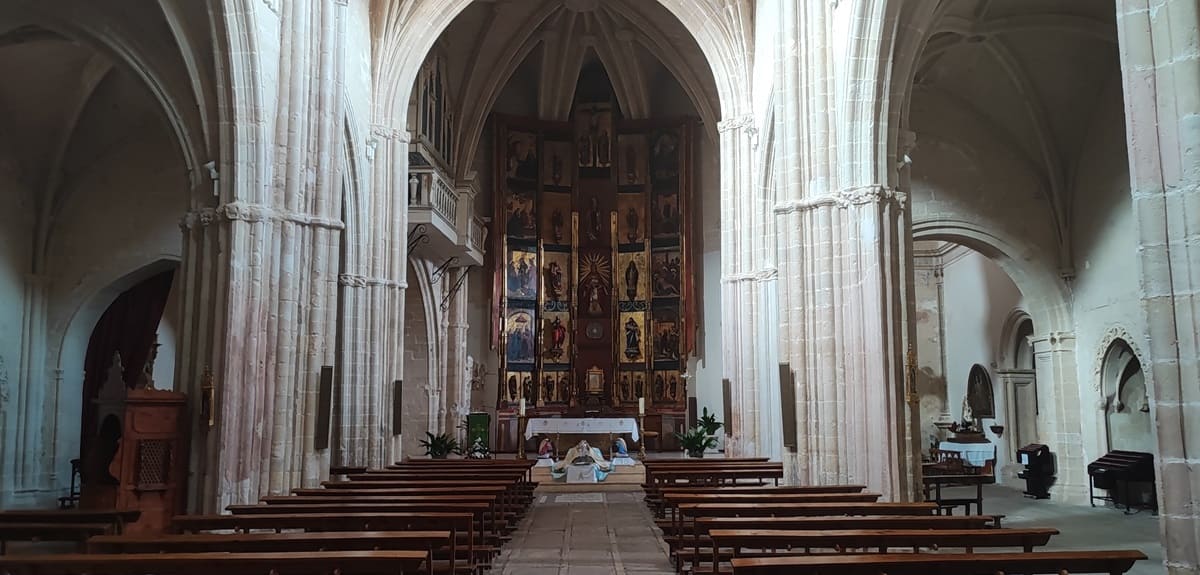 Iglesia Santisima Trinidad, interior