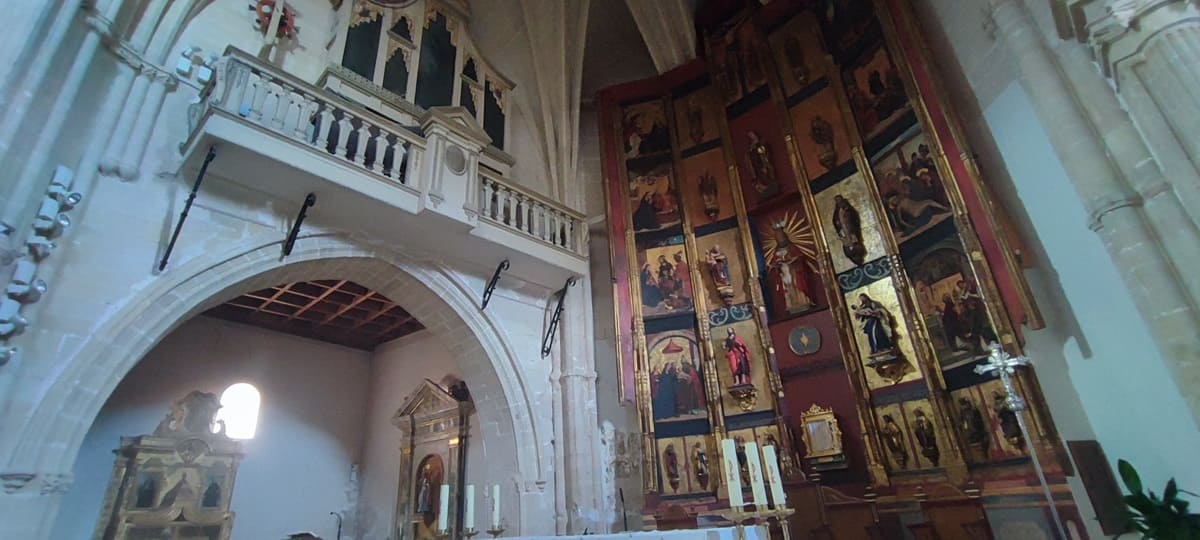 Iglesia Santisima Trinidad, interior