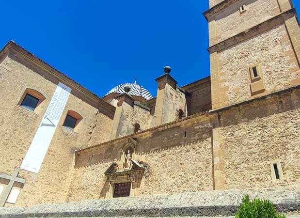 iglesia de Nuestra Sra de Esperanza, peñas de san Pedro