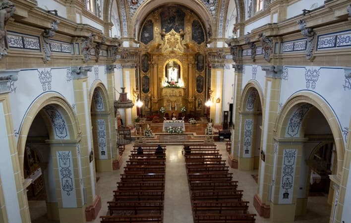 iglesia de Nuestra Sra de Esperanza, interior, peñas de san Pedro