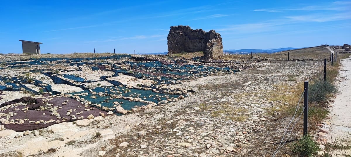 ruinas del castillo de Peñas de san Pedro