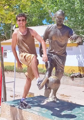 estatua de Iniesta, Fuentealbilla