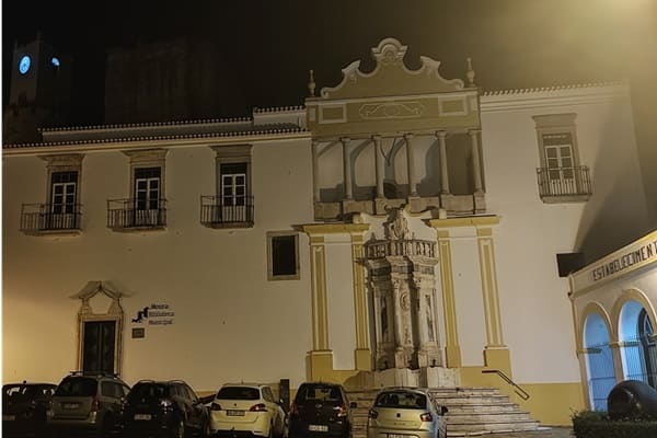 palacio, Biblioteca Municipal, Mourao