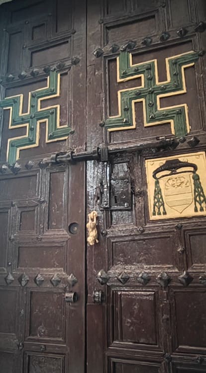 catedral puerta sacristia, Evora