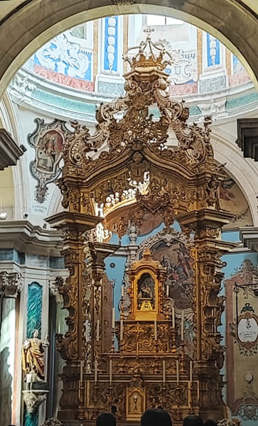 Santuario de Nuestra Señora de Aires, retablo