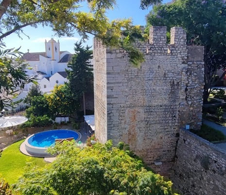 Tavira, castelo, interior