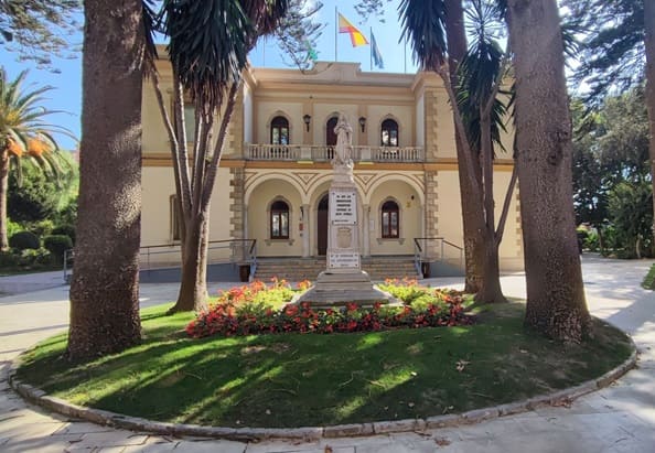 museo Jose Cruz Herrera, La Linea