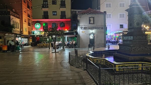 plaza Cruz Herrera, La Linea