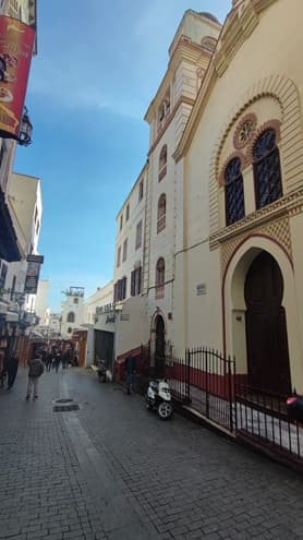 Edificio de mision catolica, Tanger