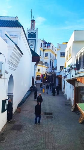 Rue Marina, gran mezquita, Tanger