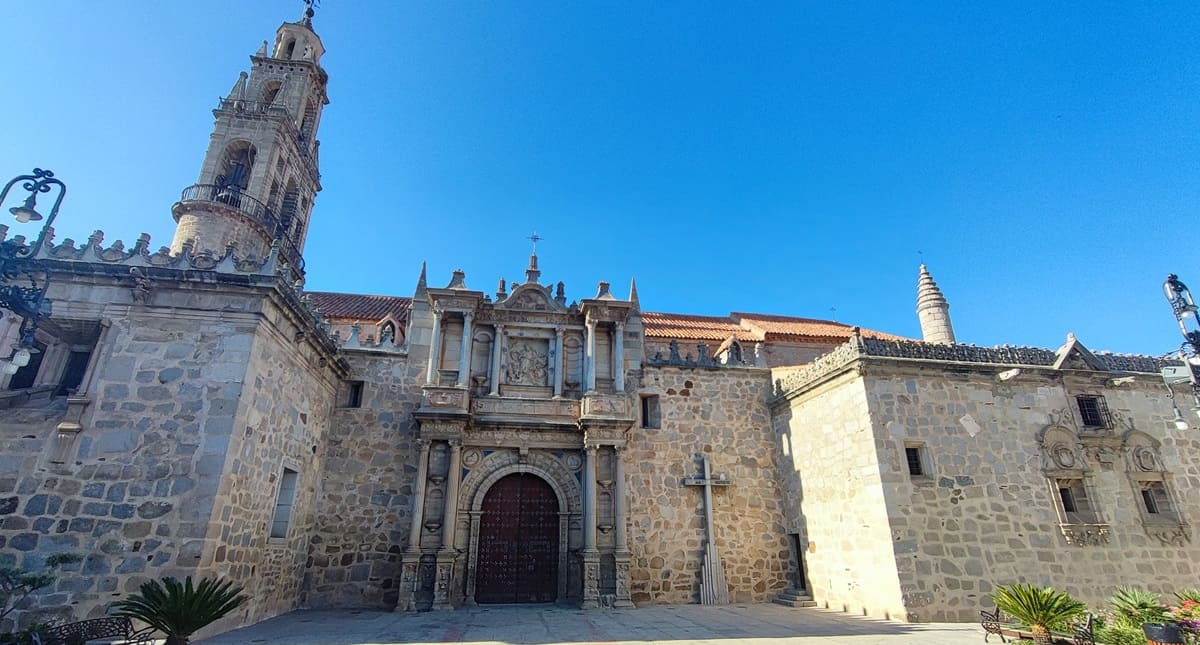 Iglesia de san Juan Bautista, Hinojosa del duque