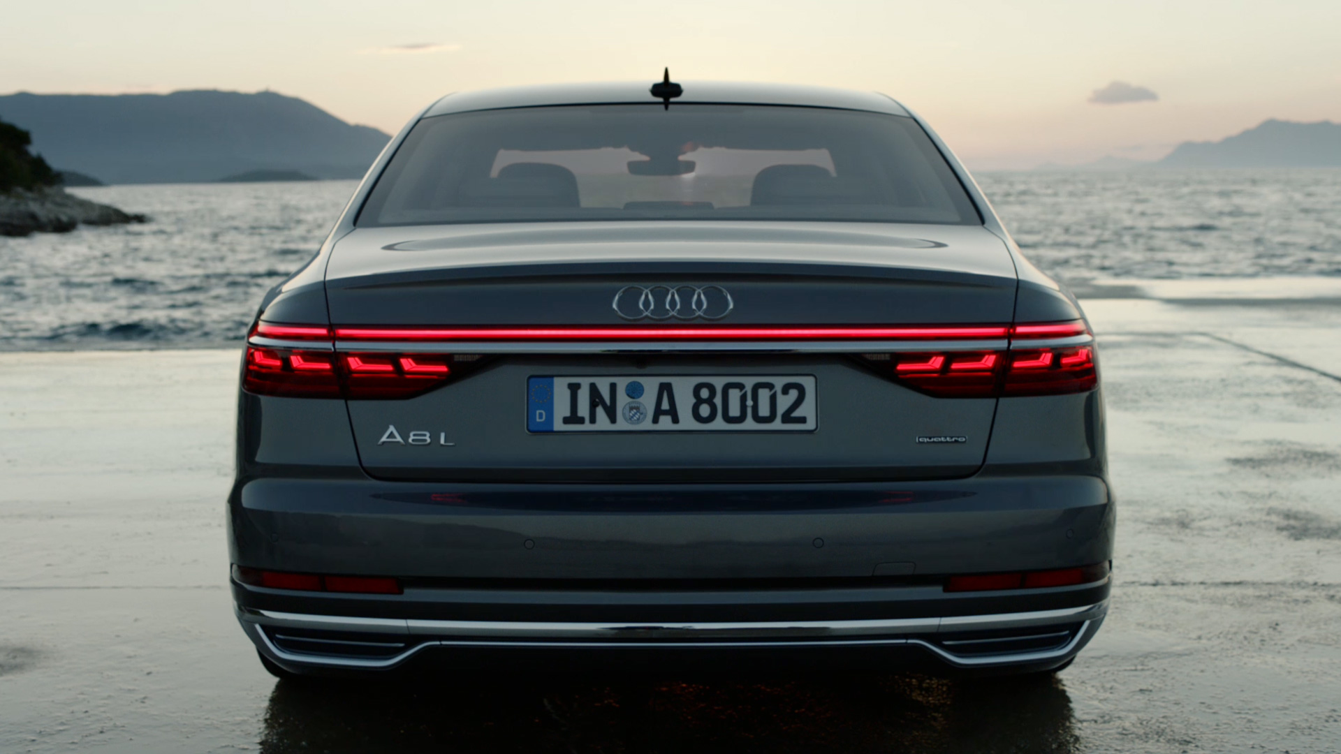 Audi A8L